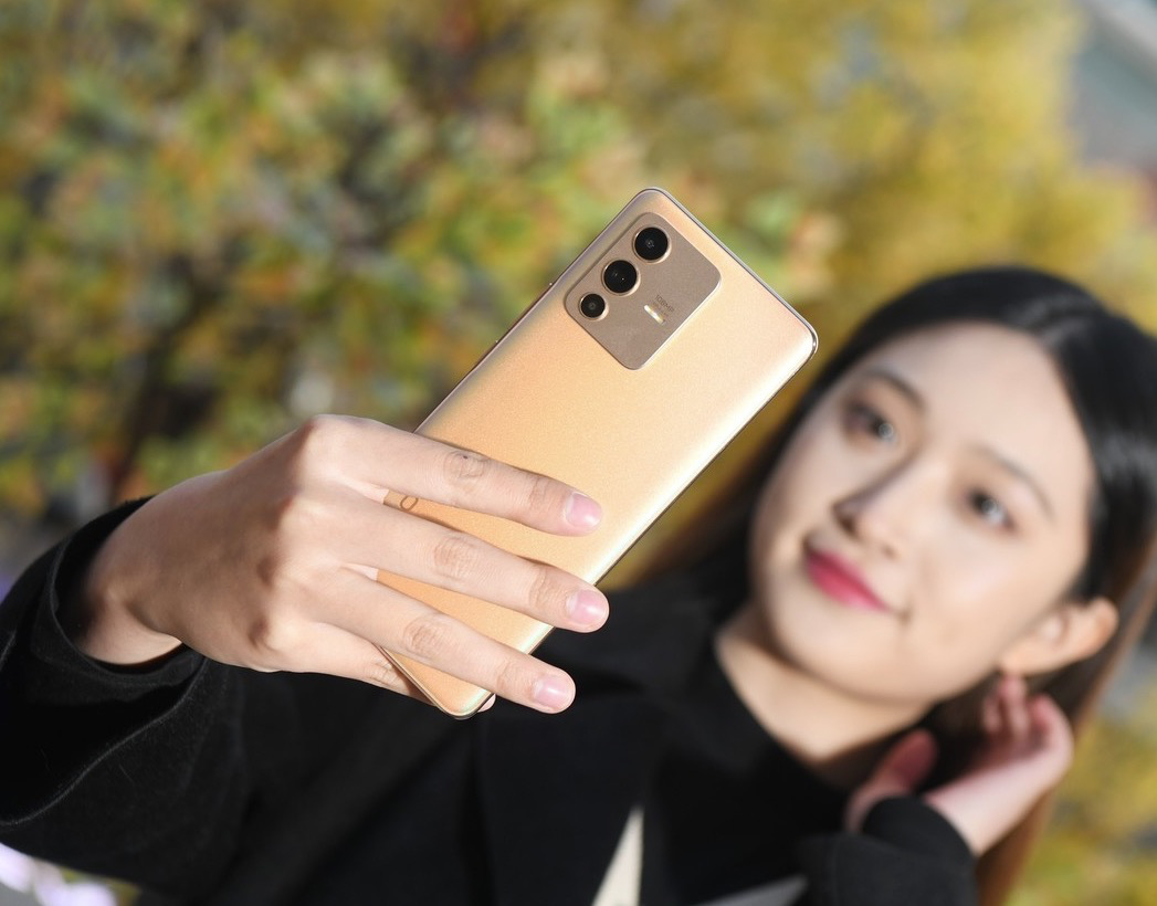 年度影像手机大奖：小米实力领跑，华为加了前缀，苹果单项无敌