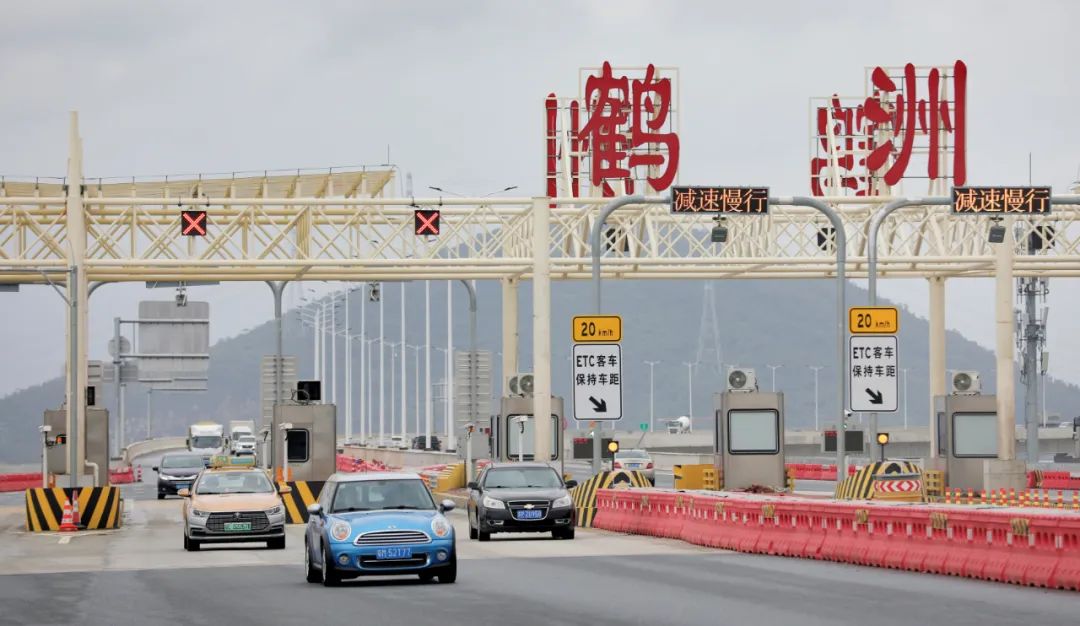 本周六起洪鹤大桥,鹤港高速正式收费!收费后怎么走更划算?