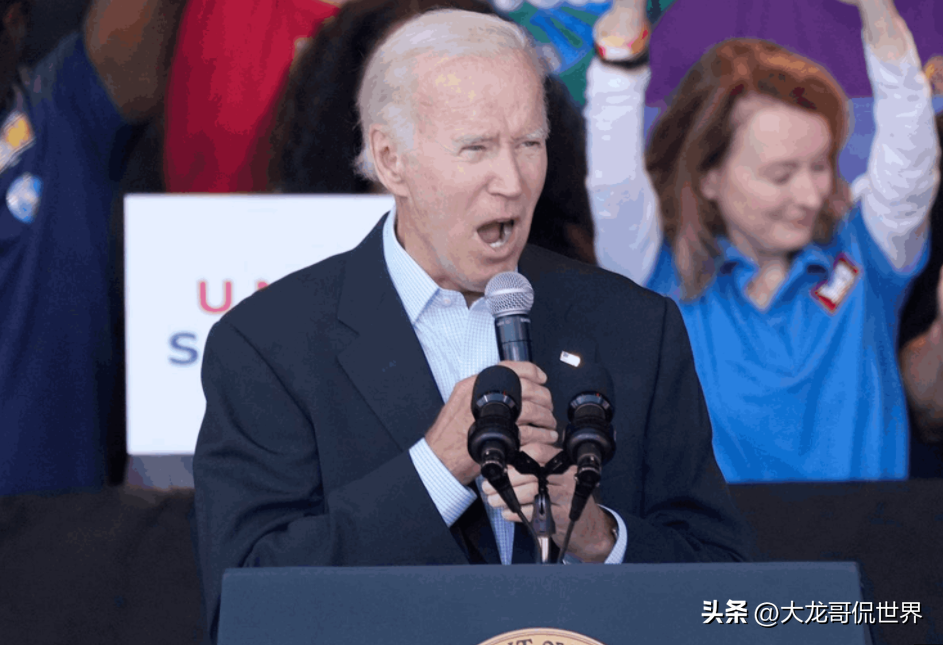 为什么美国人没有进世界杯（美国队输球被淘汰，拜登赛前送毒奶：你们让美国人感到骄傲）-趣拿体育