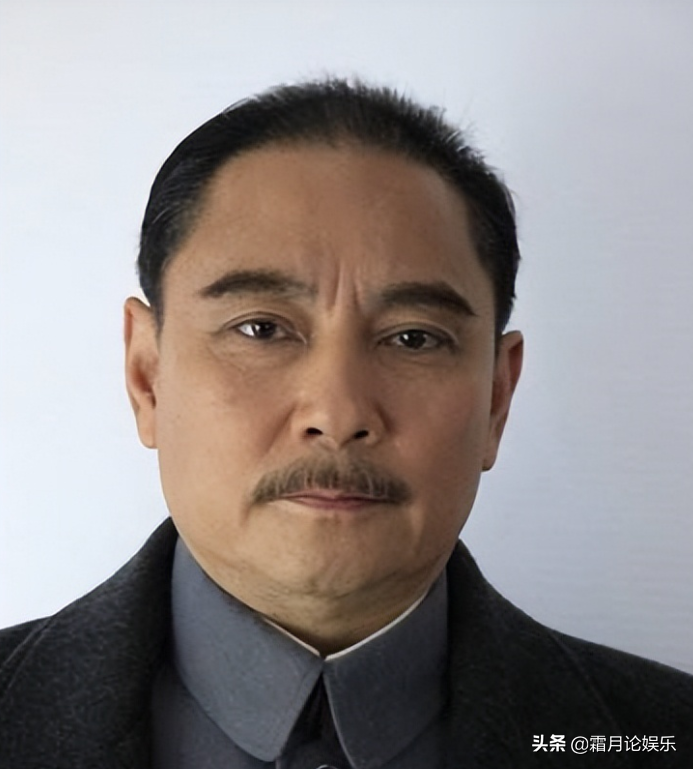 同样是演邓小平,把曹灿,马少骅,董子健等人放在一起,差别就出来了