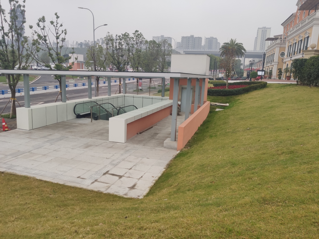 重庆翡翠原石交易市场在哪里(今年重庆中心城区已建设完成12座人行天桥与地通道)