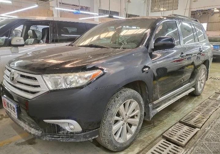 一車難求，33.6萬入手普拉多4.0二手車值得嗎？