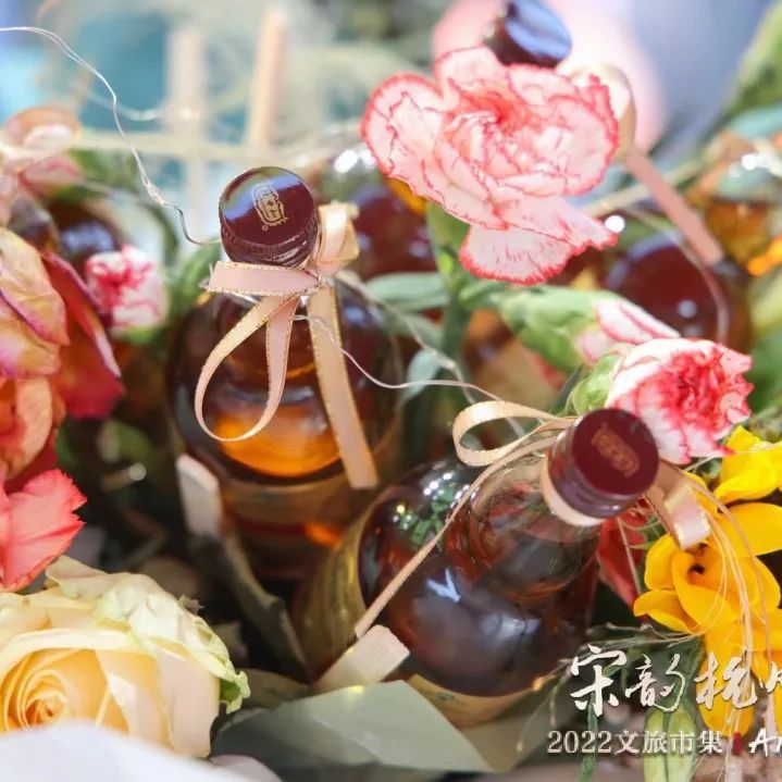 国潮+文旅 中华老字号致中和受追捧