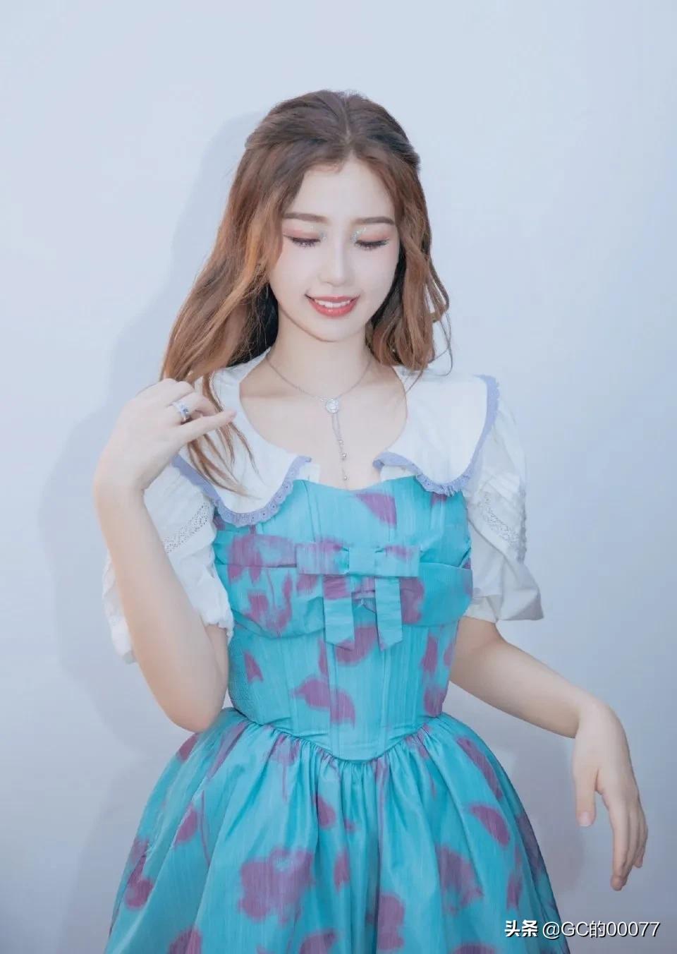 明星图片虞书欣