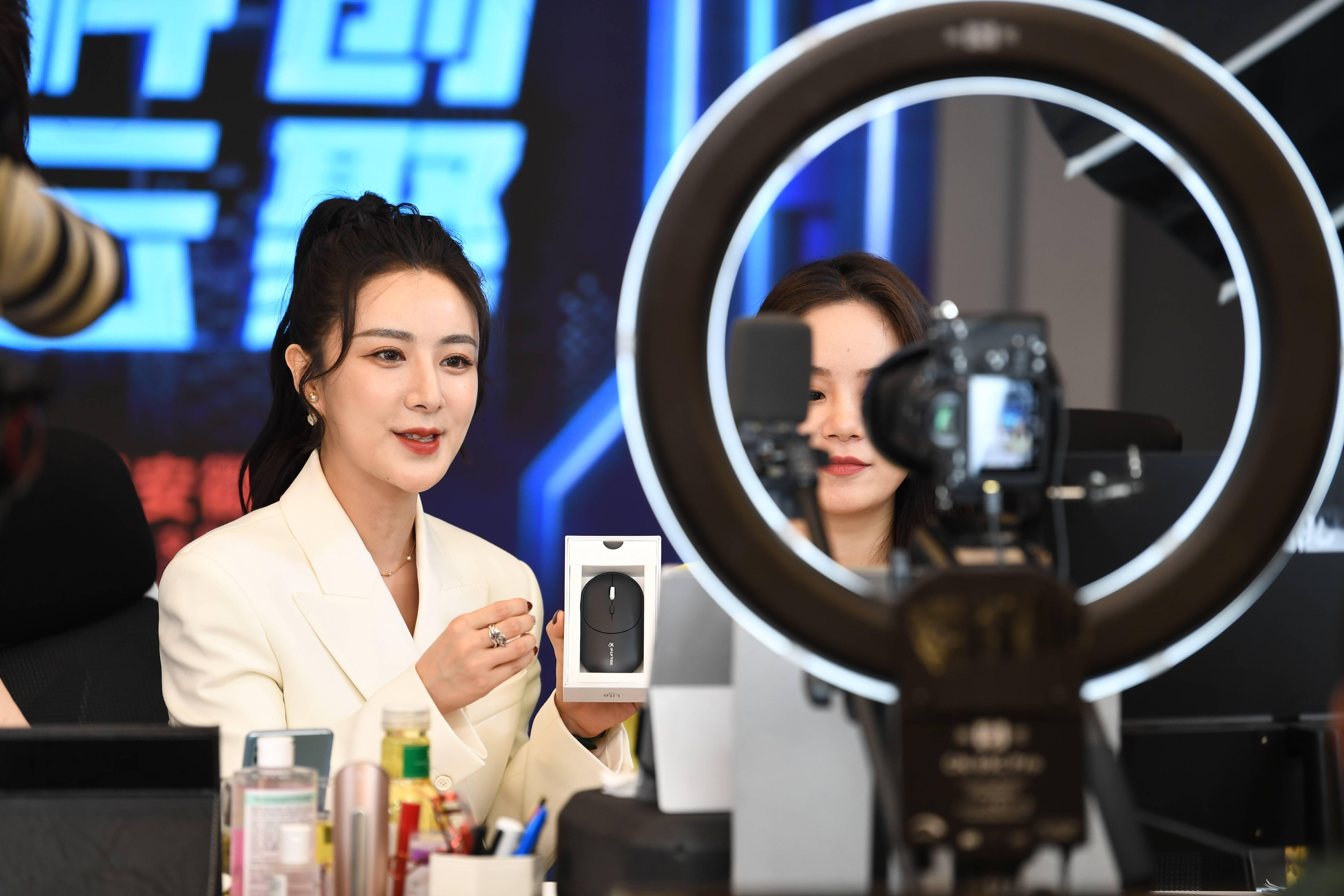 那些逃税漏税的网红明星,吴亦凡,范冰冰,薇娅榜上有名