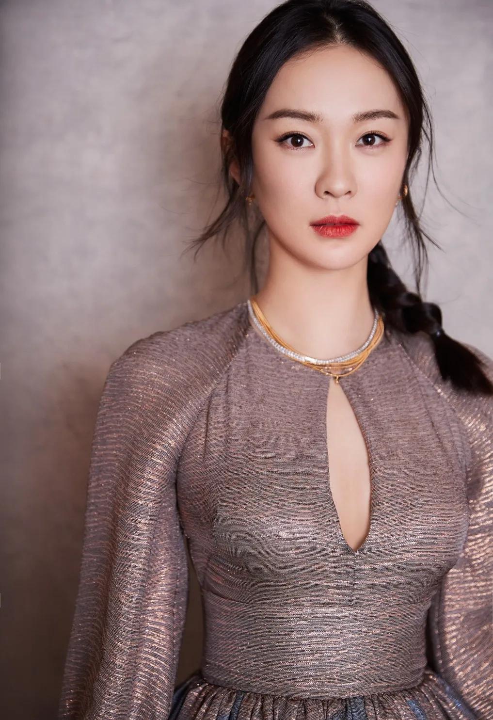 表面清纯无害贤妻良母,实则"茶里茶气",6位女星好会"装"啊