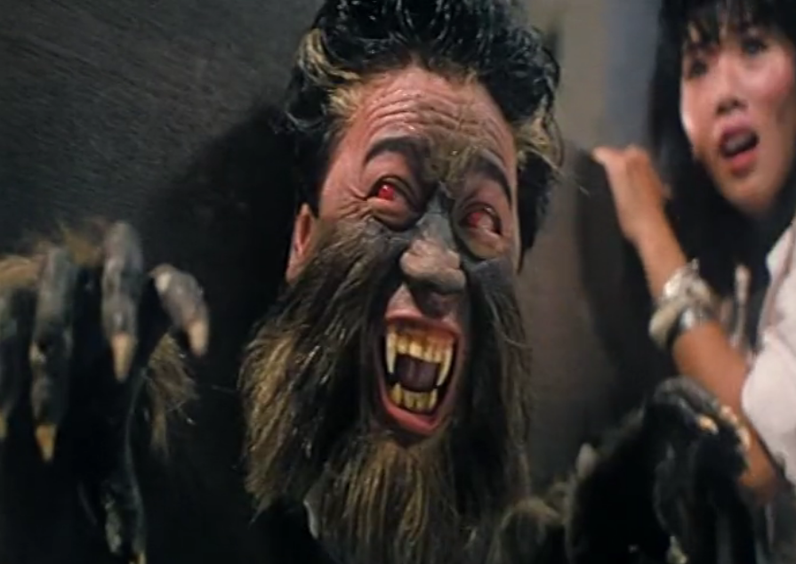 黄鹰弃文从影，找曹查理拍了部另类之作，成了一代人的童年噩梦