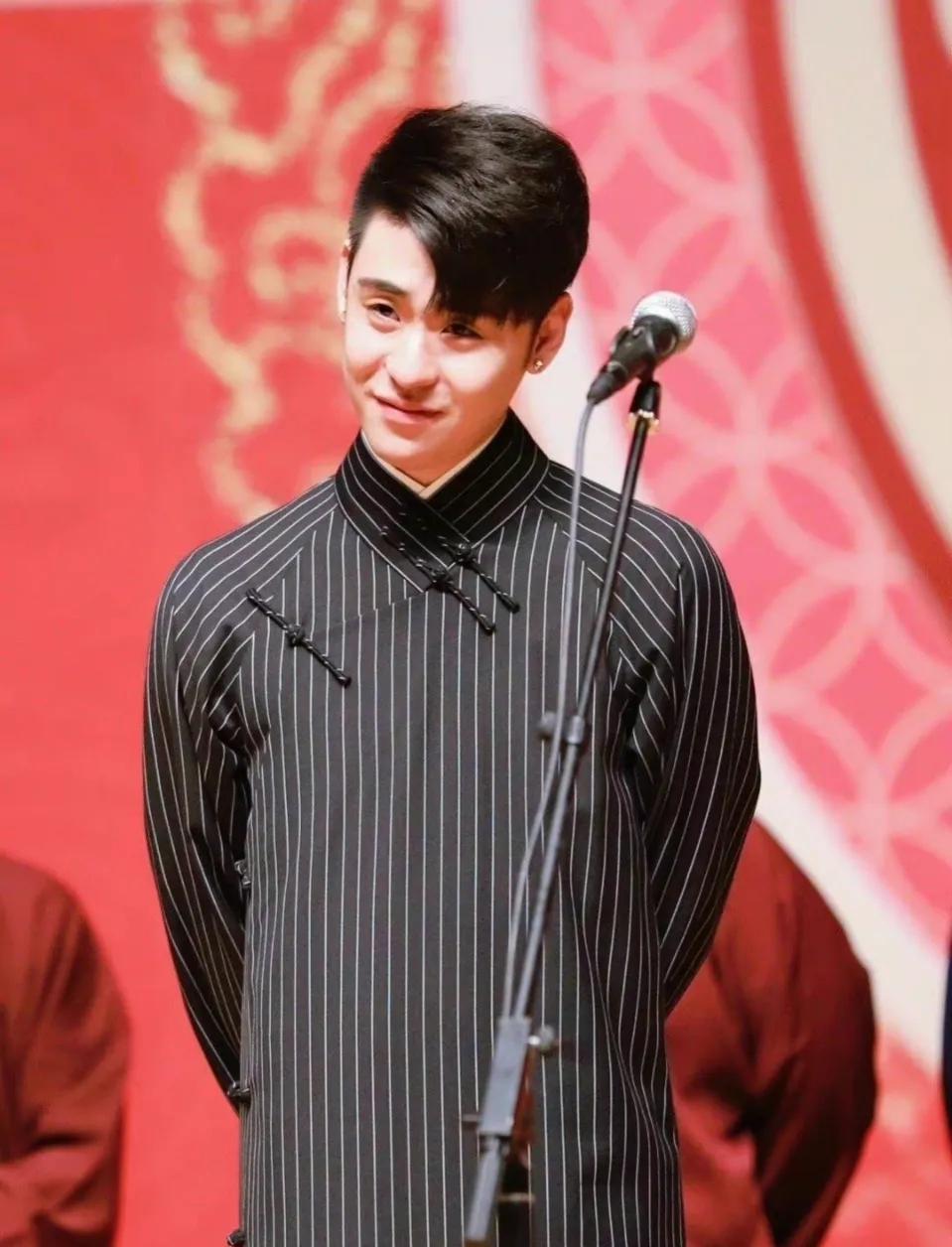 给张云雷一些时间——聊聊最近的子不语