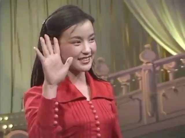 刘晓庆的妹妹刘晓红：我看到了姐姐的脆弱和心痛，含泪送姐姐出嫁