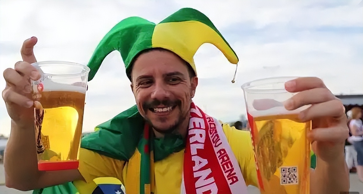 世界杯餐吧营销方案（观点丨餐饮企业如何玩转世界杯营销？小Tips奉上）