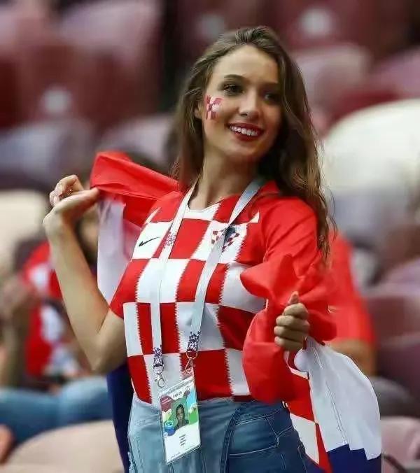 2014世界杯韩国女球迷（世界杯最美女球迷你知道几个！中国最美女球迷你知道是谁吗？）-趣拿体育