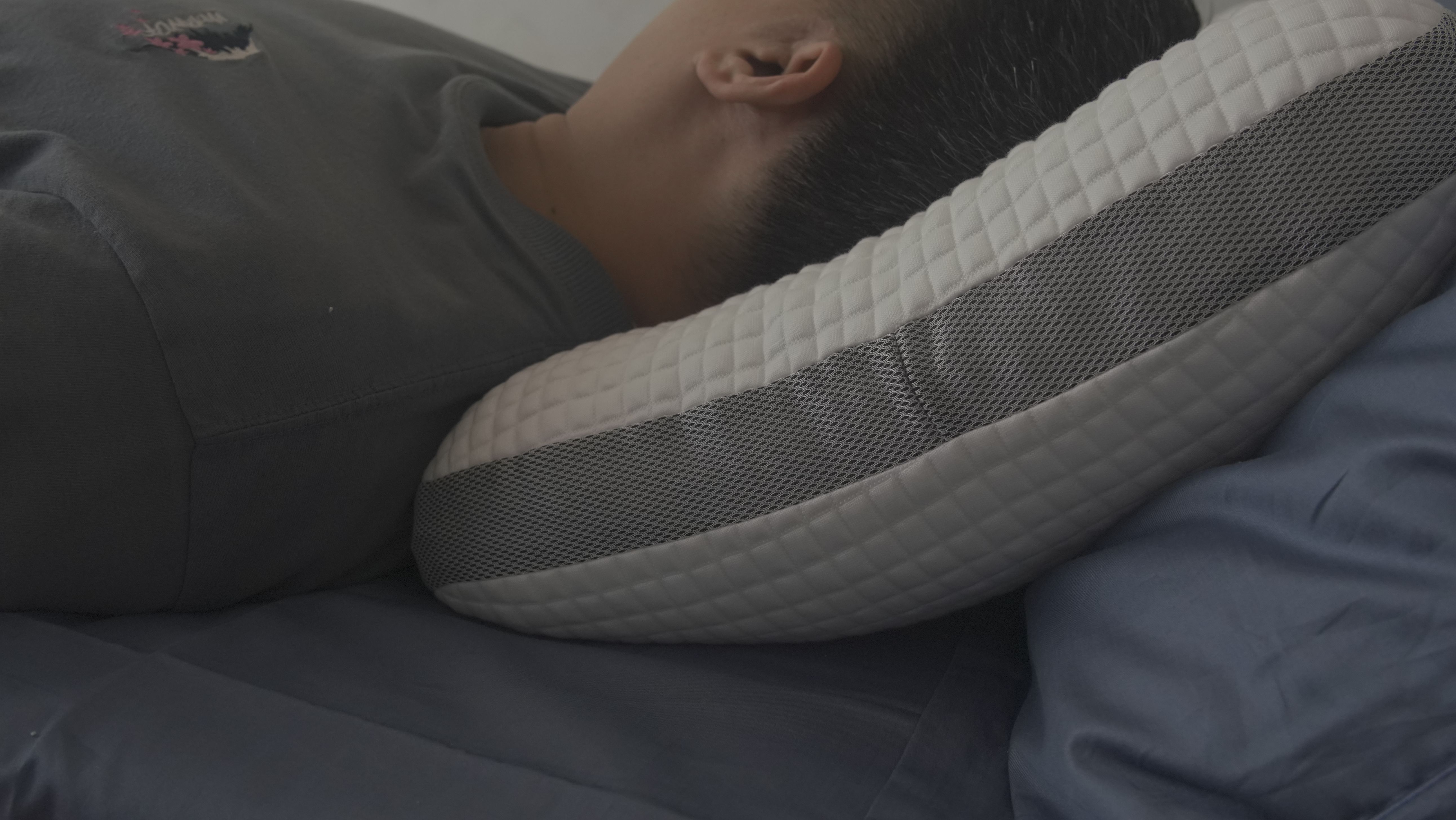 睡觉就可以缓解颈椎疼痛的—愉悦之家可调可洗软管枕