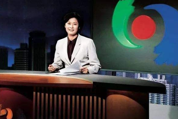 三战考研，放弃当老师进央视，三十年为民请命，敬一丹励志人生