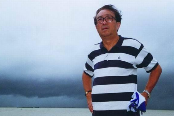 导演谢晋：三个儿子死得死病的病，黄连都没我的生活苦