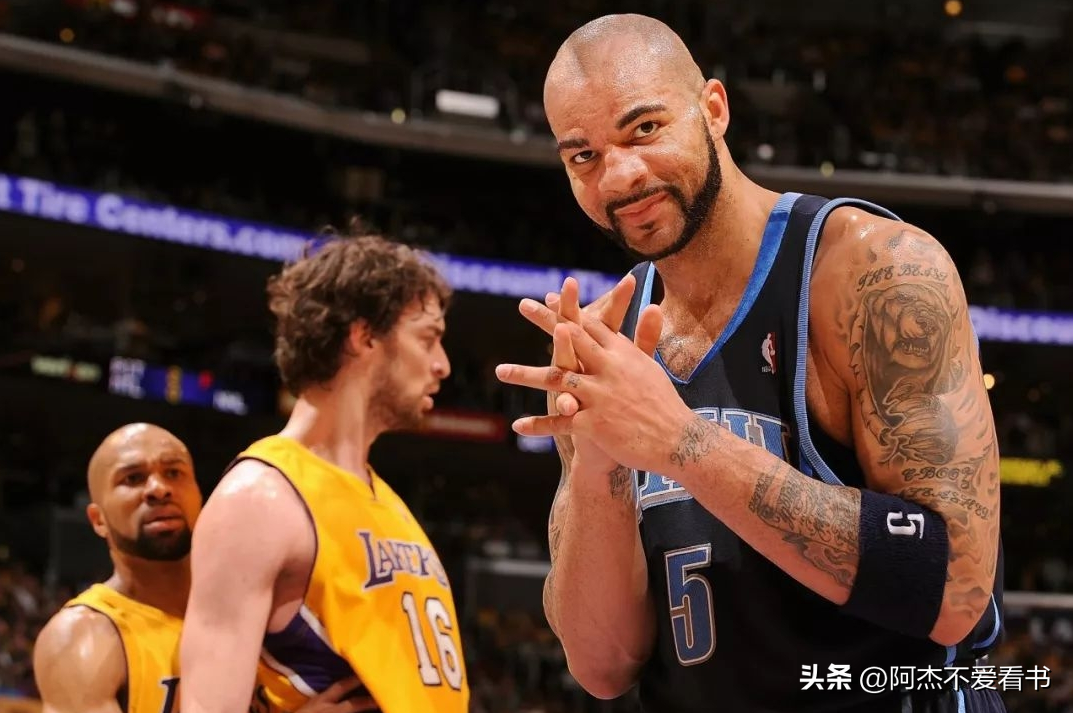 姚明在nba获得了哪些荣誉（姚明是NBA2002年的状元，他那一届有哪些大神，成就如何？）