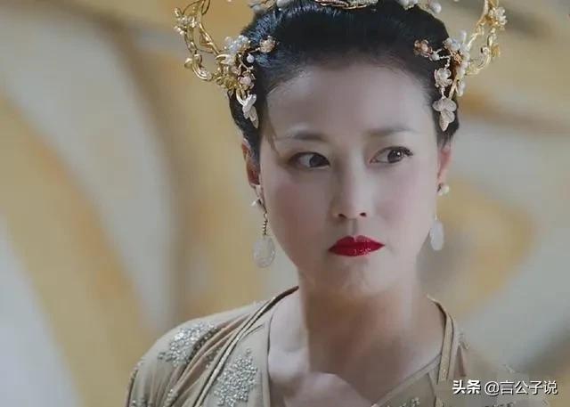 6位被捧成“老戏骨”的女星，个个演技平平，年龄大不等于老戏骨