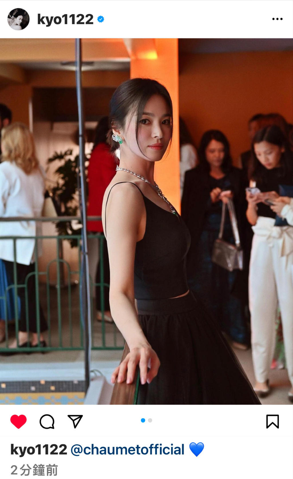 42岁宋慧乔外网生图翻车，法令纹多还地包天，被嘲有点儿凶相