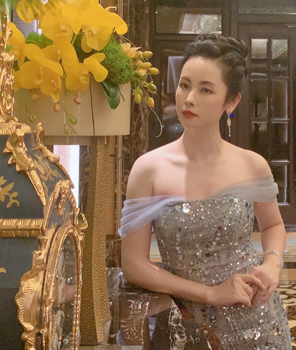 杨明娜:与演员田亮离婚后,独自陪儿子长大,如今苦尽甘来