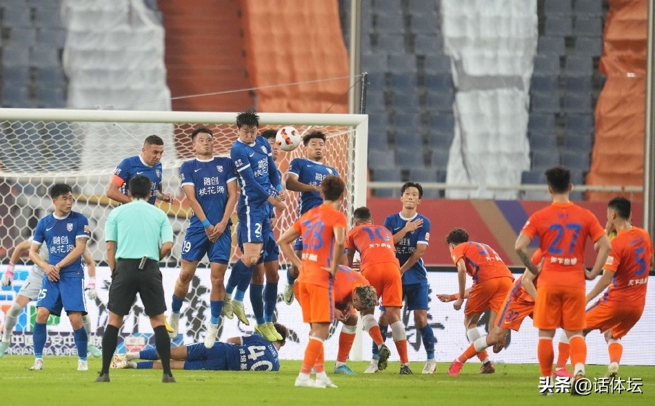 中超球队为什么这么火（中超新纪元！深度聚焦：新王登基还是豪门逆袭，你要看这3大主因）