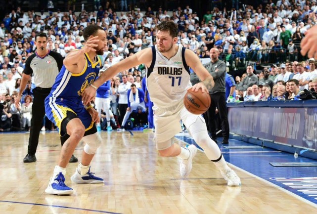 今年nba为什么如此假(不是你花就是我花，这个NBA有点假)