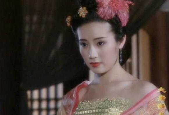 中戏96届“八大金钗”：曾黎最美艳，章子怡运气好，秦海璐太古怪