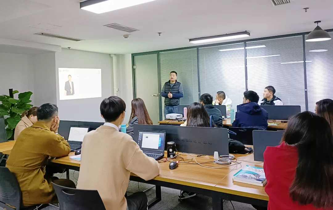 牛顿学院开新班啦｜现在学，明年金三银四刚好就业