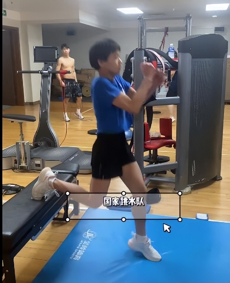 真拼！全红婵最新苦练曝光：肉眼可见长高，锅盖头发型又抢镜了