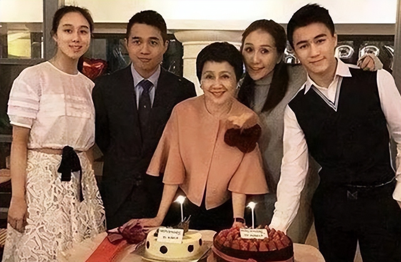 何猷邦横空出世之后，没人记得何猷佳了吗