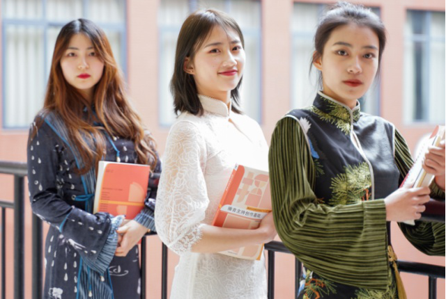 不竞选职务，不参加社团，00后大学生“佛系”上学，都在想啥呢？