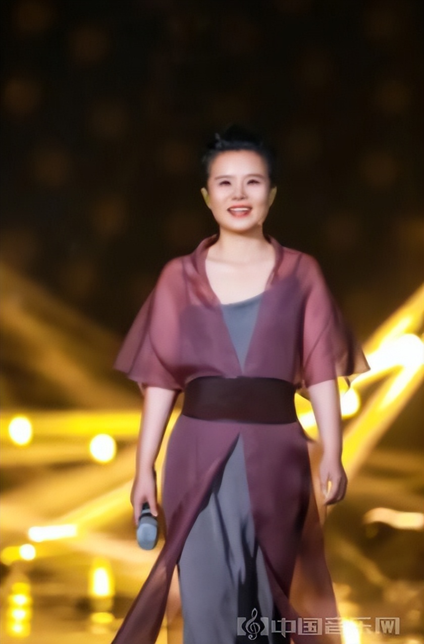 龚琳娜/早安发行新专辑《不忐忑》堪称神曲合集