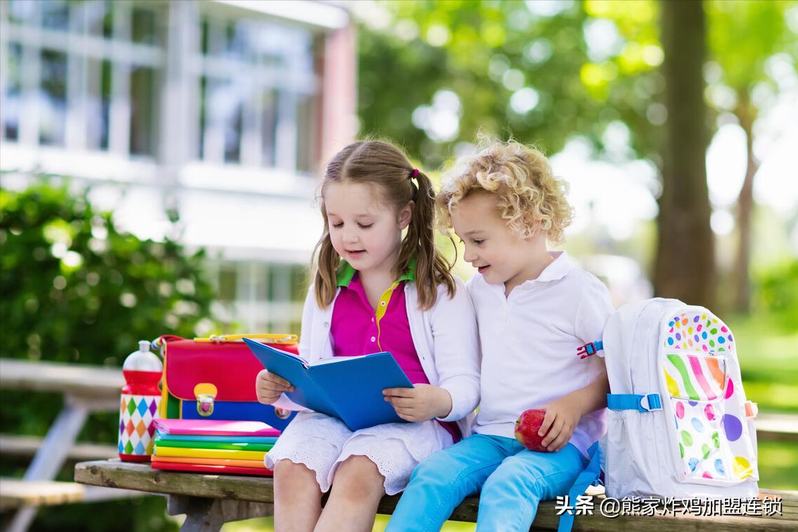 学校门口做什么生意好（学校门口卖什么小吃好）