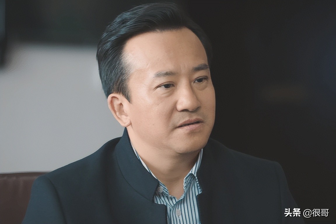 金铁峰：刘奕君同学，因演日本人成名，如今在幸福到万家中扮莫总