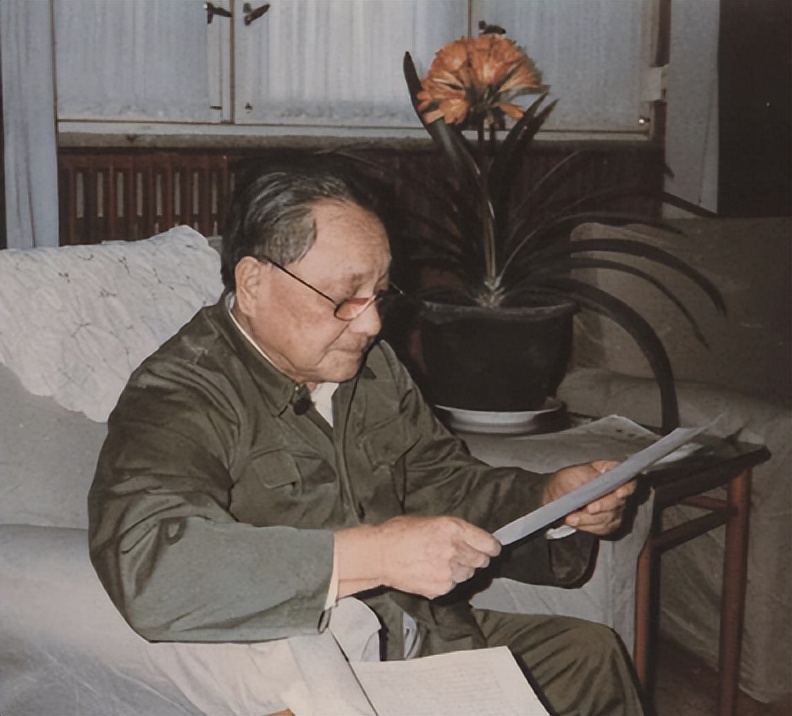1991年海湾战争结束后，江泽民：把刘华清上将叫来，有要事商量