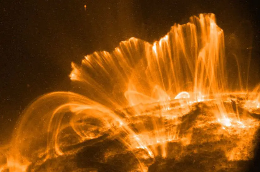 地磁翻转发生？科学家们发现磁极在向南移动，未来或“纵穿”中国