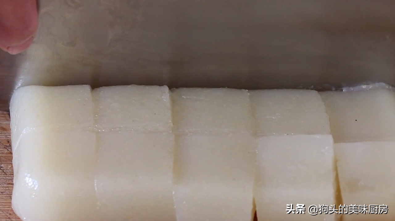 冬天吃梨有好处，教你一个做法，Q弹爽滑，润肺生津，做给孩子吃