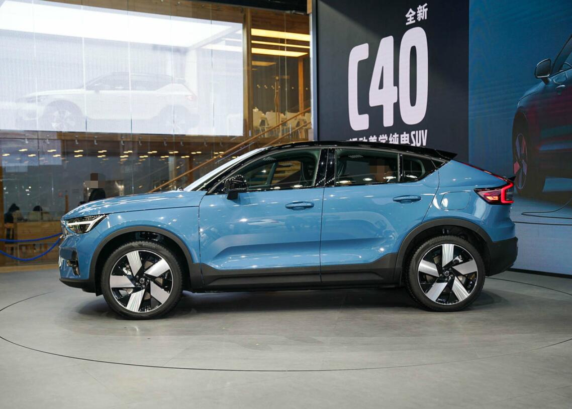 XC40电动版的轿跑兄弟，沃尔沃C40电动车亮相广州车展