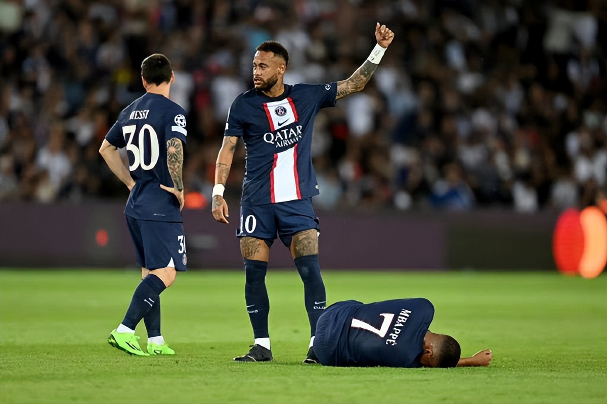 法甲马赛打什么阵型（巴黎新阵存在隐患！9场10球7助攻，内马尔掩盖了问题）-华海博客