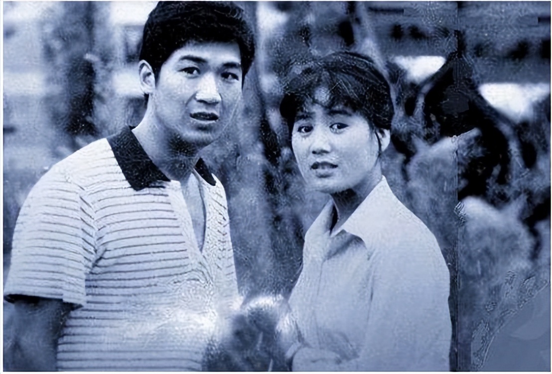 张国立为什么要离开罗秀春，转而对宜妃邓婕钟爱一生？