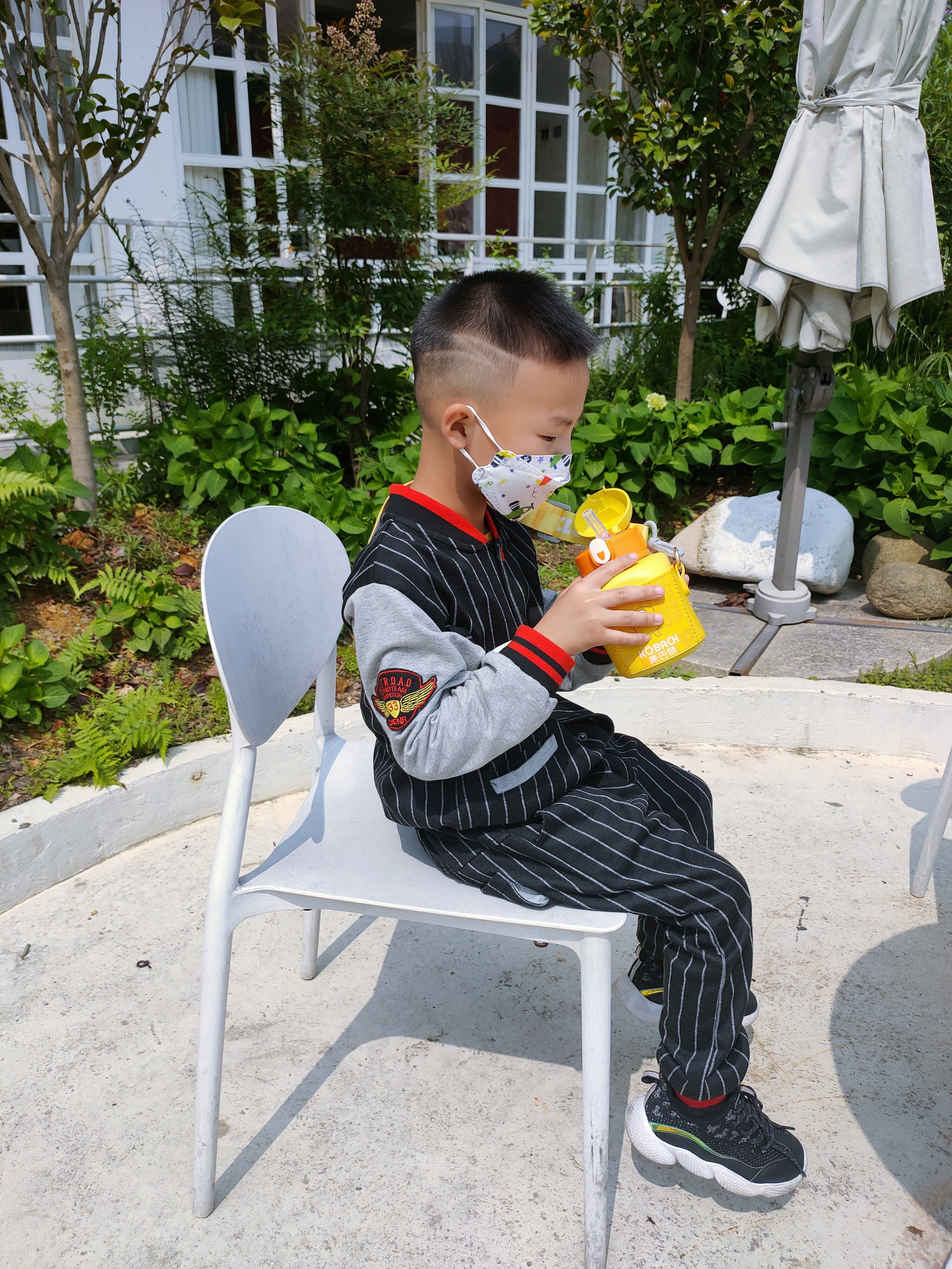 康巴赫儿童保温水杯：让喝水变的时尚可爱