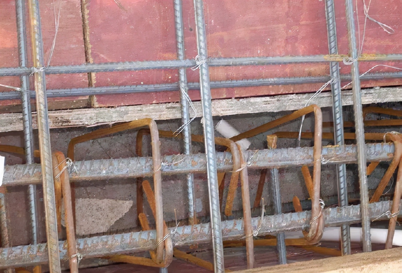 14项钢筋工程质量通病防治及合格标准，重量级好文！值得学习