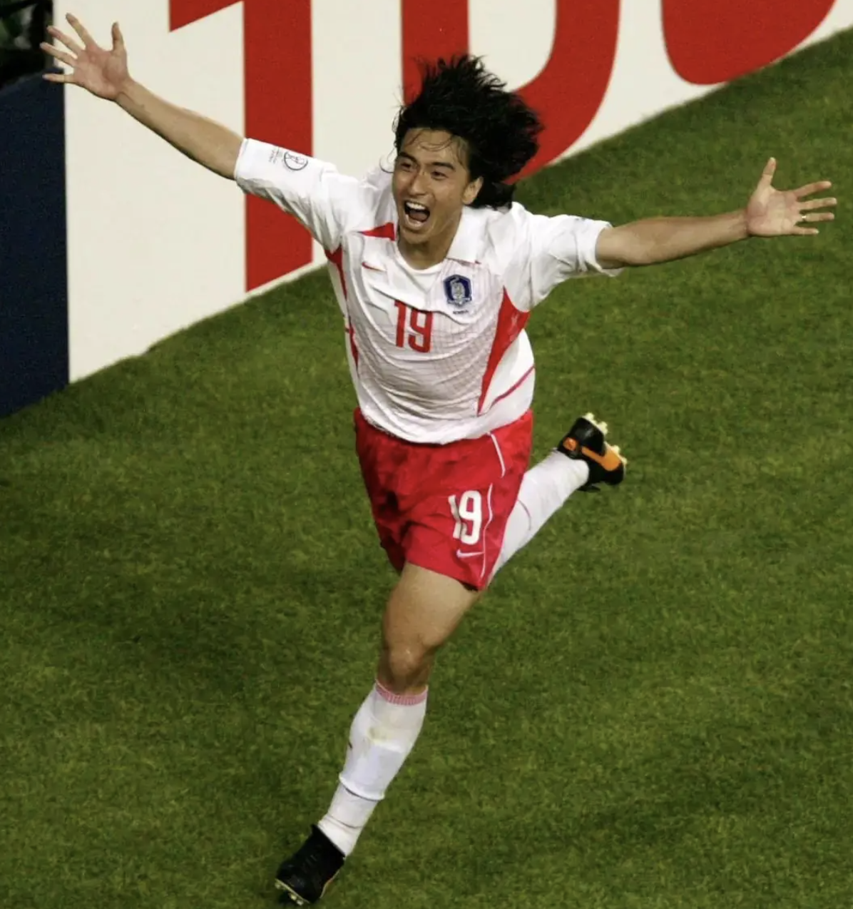 2002年世界杯韩国对阵意大利（安贞焕：2002韩国战胜意大利当之无愧）