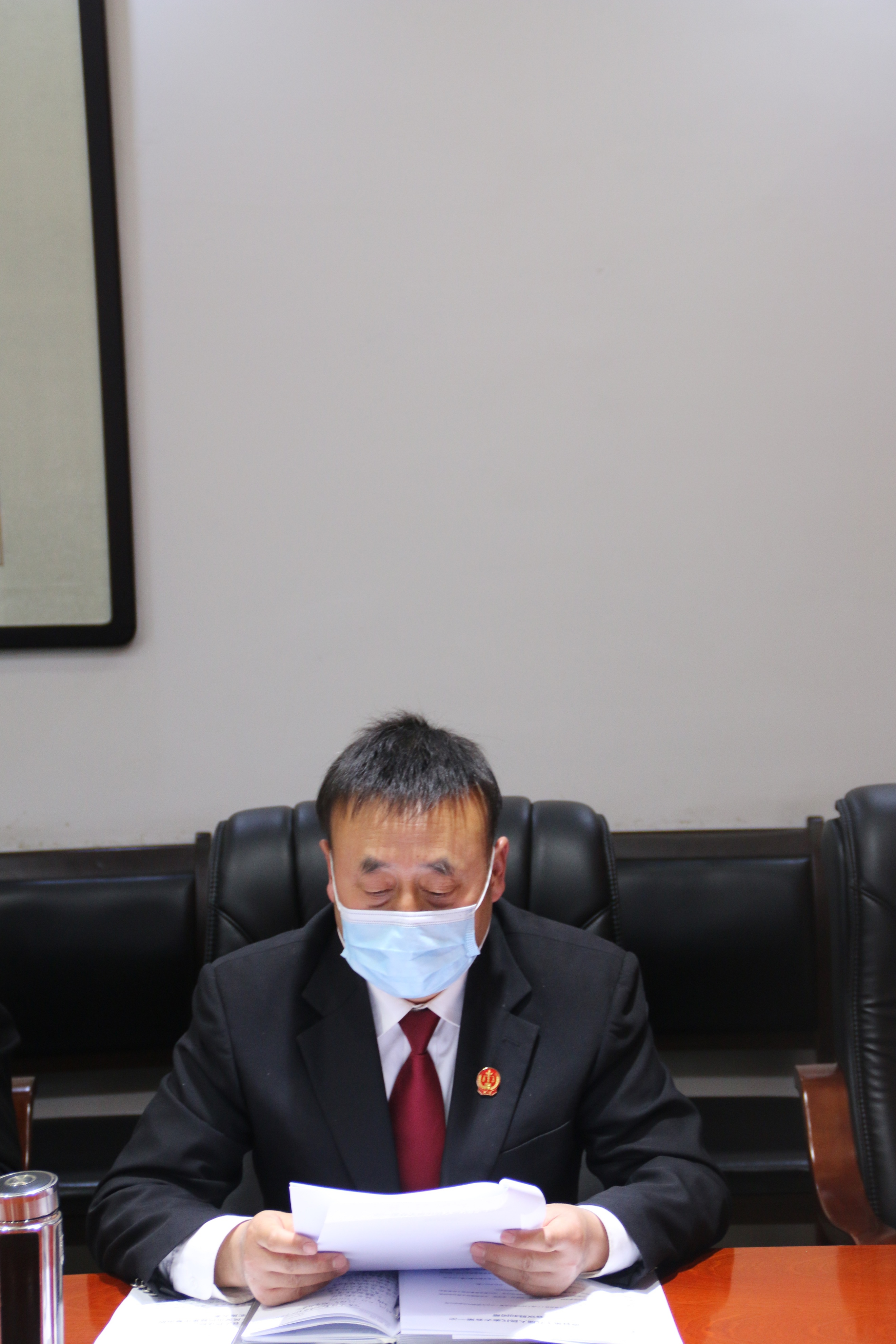 三原法院召开党组中心组理论学习扩大会