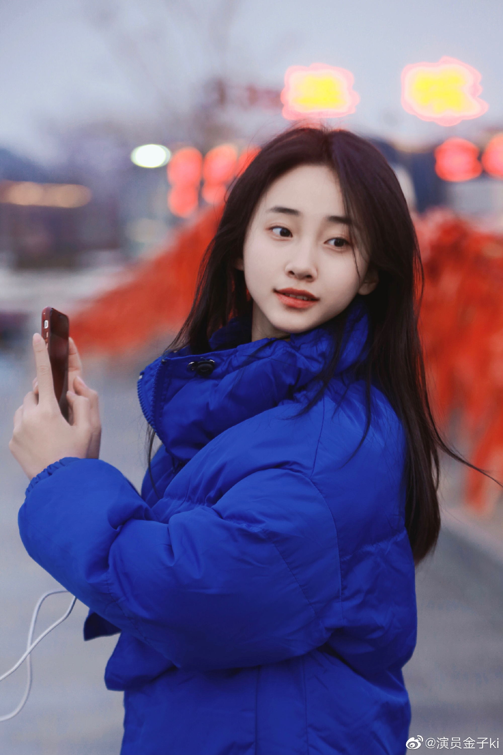 今年15岁的金子也出落得越发漂亮了,她和《延禧攻略》的明玉姜梓新长