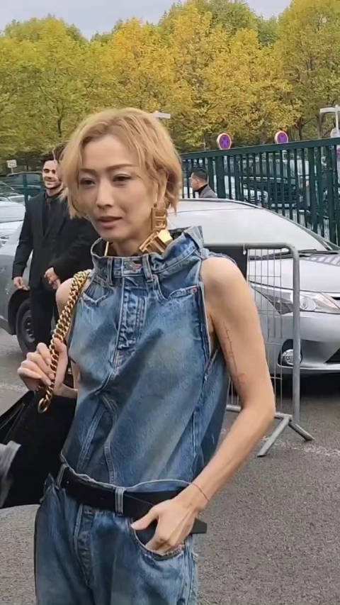 瘦脱相的10位女星:皮肉流失,行走的骷髅,瘦成纸片人真的不好看