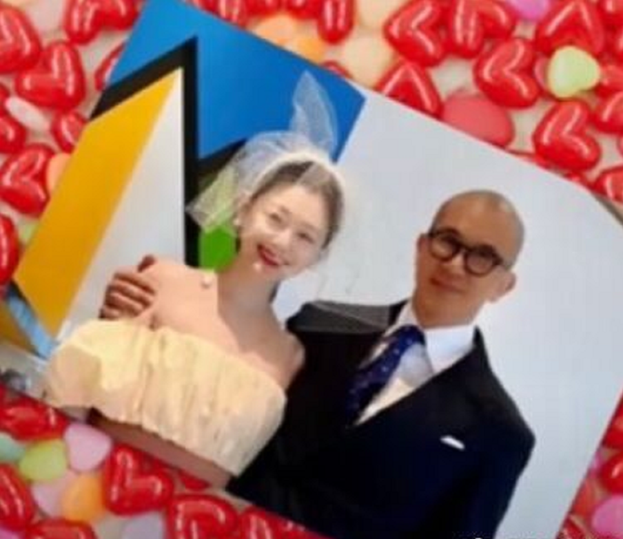 大S具俊曄結婚照曝光，大S瘦脫相模樣大變，二人同框像兩代人