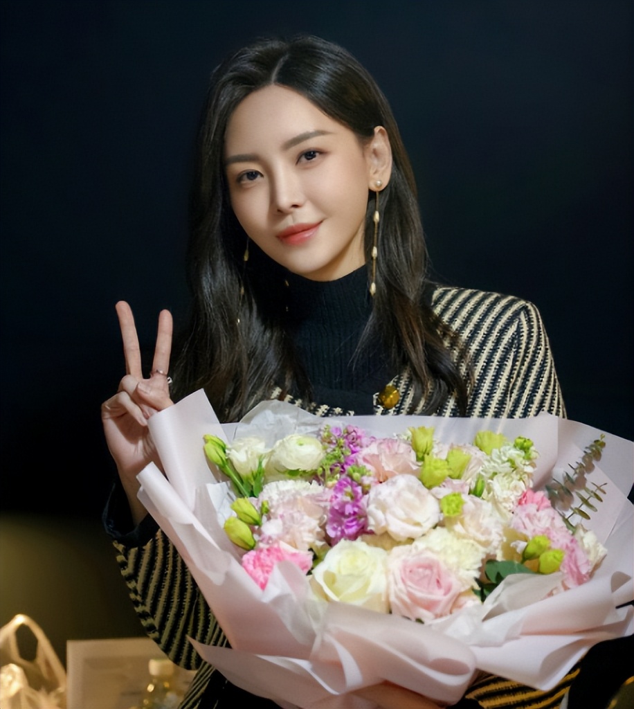 于文文《前任4》杀青照曝光!韩庚颜值回春,张天爱令人惊艳!