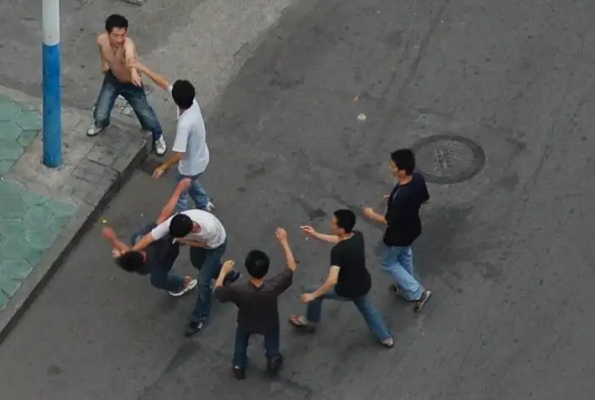 河南悍匪"周向阳":杀害22人后嘲笑警方火力不行,逃亡时被击毙