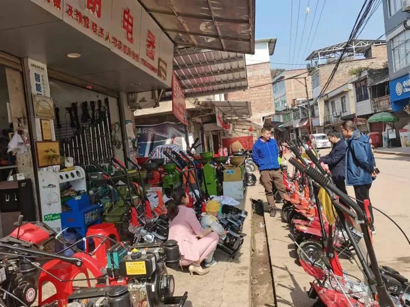 三農(nóng)動(dòng)態(tài)||敘州區(qū)：農(nóng)機(jī)銷(xiāo)售、維修火