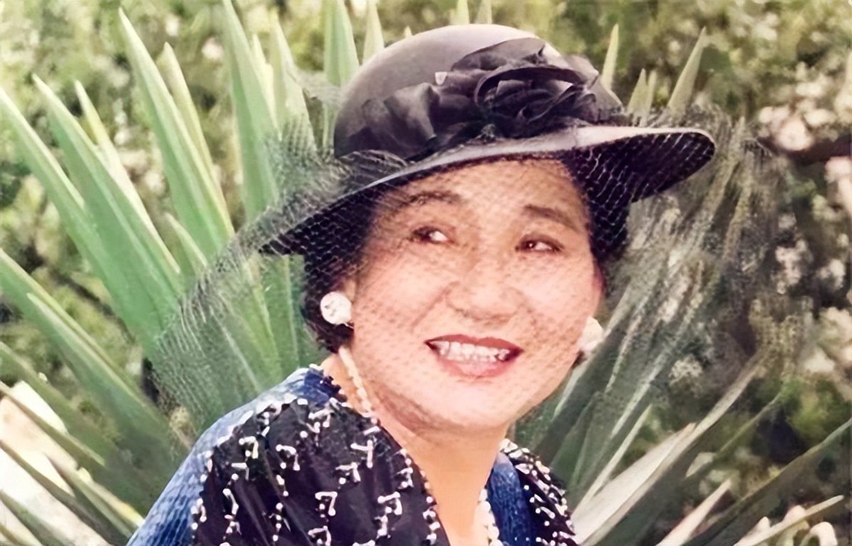 活在记忆中的8位女星，有母亲专业户，也有舞蹈家，最大100岁