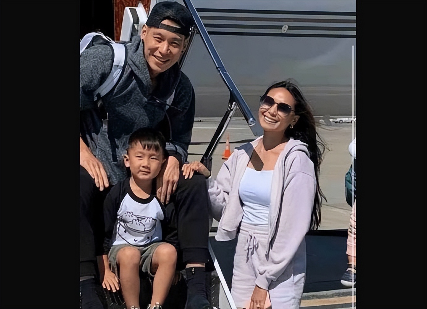 卡戴珊追林书豪（曝林书豪妻子为亚裔老师，难怪当年会拒绝金-卡戴珊的追求）